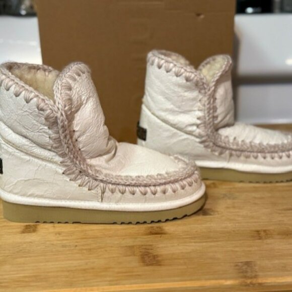 Mou 18 White Sheepskin Boot - Picture 15 of 16